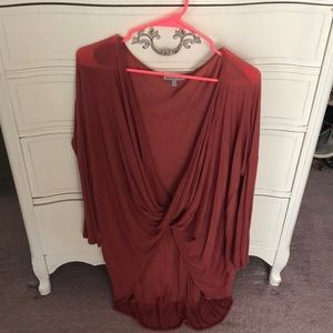 Long sleeve dip shirt